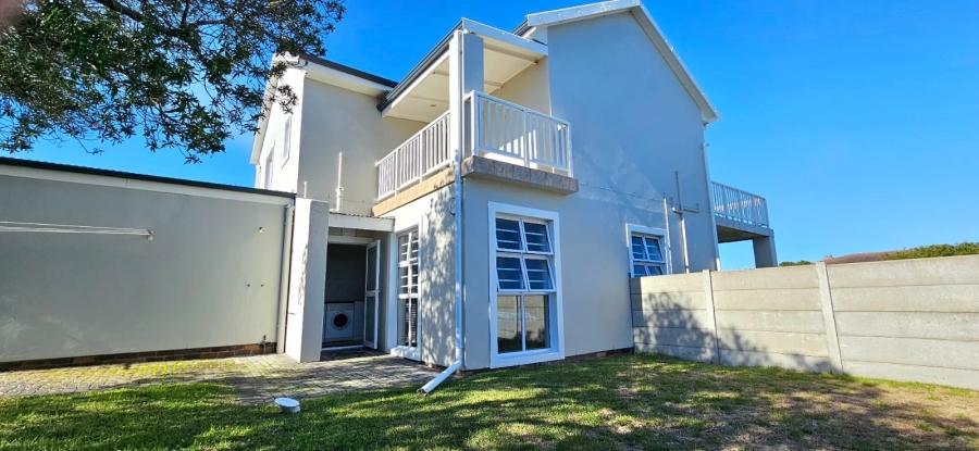 3 Bedroom Property for Sale in Franskraal Western Cape